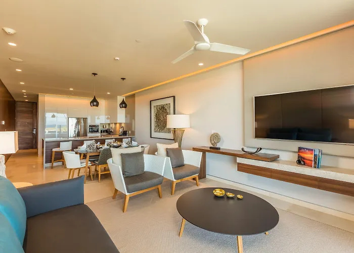 Resort The Club At Solaz Luxury